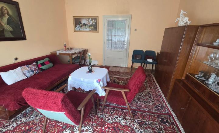 MH296-Zľava 4000,-EUR!Na predaj zachovalý rodinný dom s veľkým pozemkom - fotografia 12