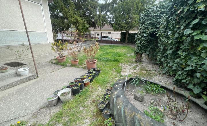 MH297-Zľavnené! Na predaj 4 izbový rodinný dom v obci Brestovec - fotografia 1