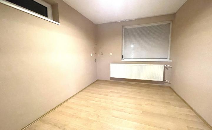 Na prenájom 2 izbový byt v Okoličnej na Ostrove! - fotografia 1