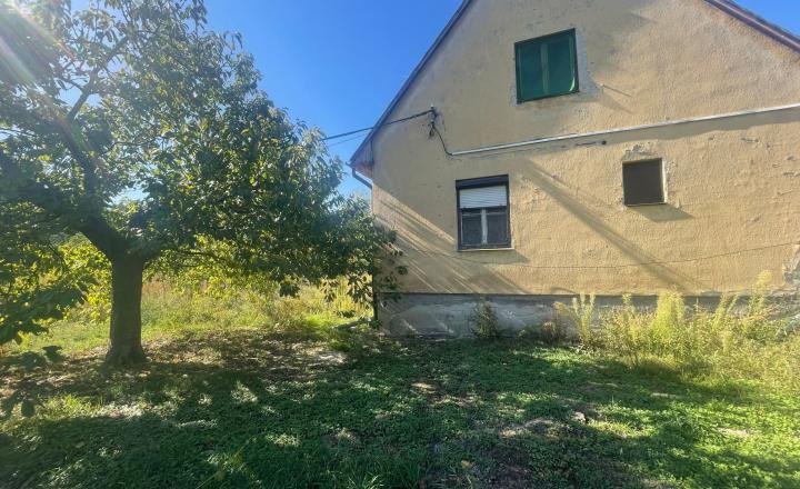 MH309- 4-izbový tehlový dom vo Veľkom Léli | 110 m² | 43 000 €