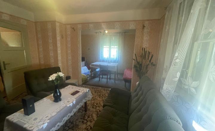 MH309- 4-izbový tehlový dom vo Veľkom Léli | 110 m² | 43 000 € - fotografia 5