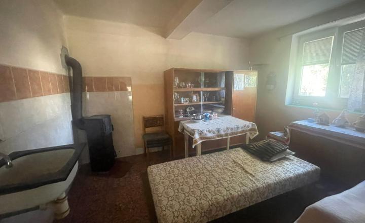 MH309- 4-izbový tehlový dom vo Veľkom Léli | 110 m² | 43 000 € - fotografia 6