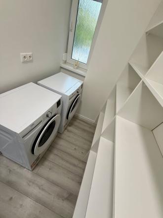 LUXUSNE ZREKONŠTRUOVANÝ A KOMPLETNE ZARIADENÝ 2-IZBOVÝ BYT NA PREDAJ – KOMÁRNO - fotografia 10
