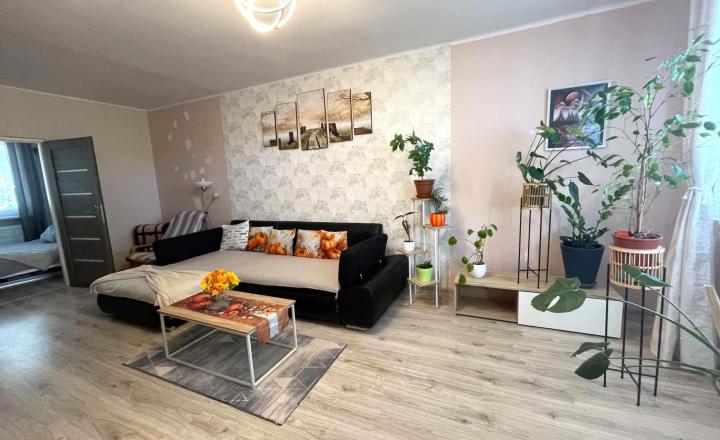 MH312 – LEN U NÁS!  NA PREDAJ 3-IZBOVÝ BYT V KOMÁRNE, LEN 5 MINÚT PEŠO OD CENTRA! - fotografia 3
